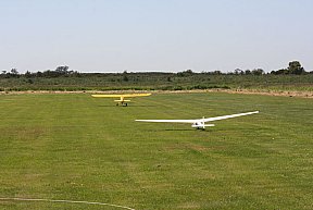 Cup Day Aero Tow 2013